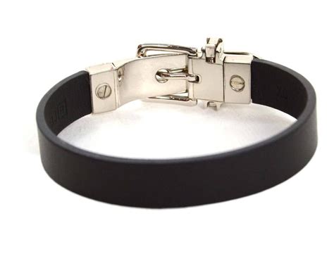 h buckle bracelet